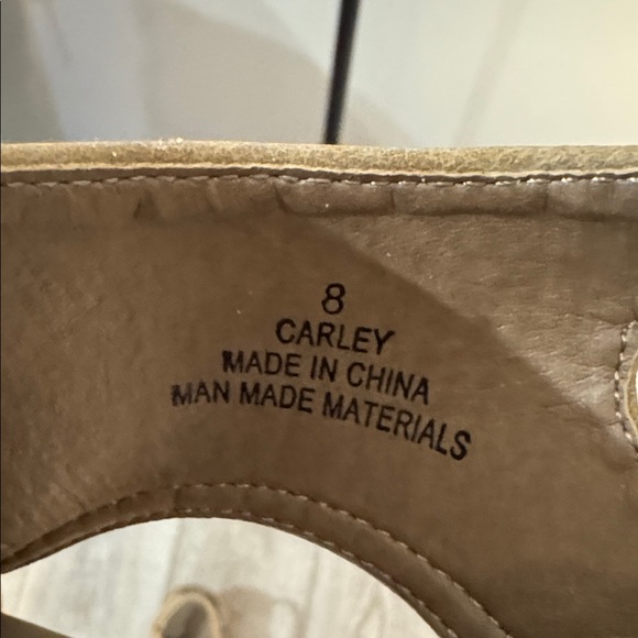 Corey’s Women's Tan Wedge Sandals - Picture 6 of 7